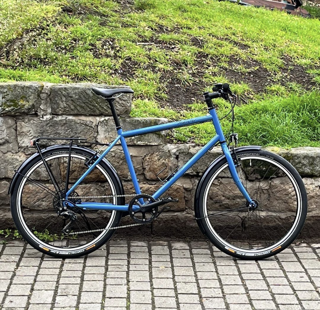 Pulverbeschcihtung Fahrradrahmen blau